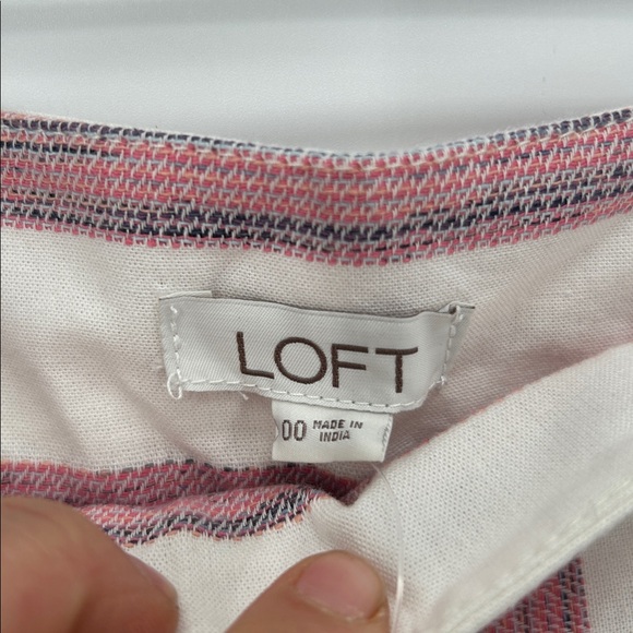 NEW Ann Taylor LOFT 100% Cotton White Pink Wide Stripe Print Shorts Size 00 - Picture 2 of 9